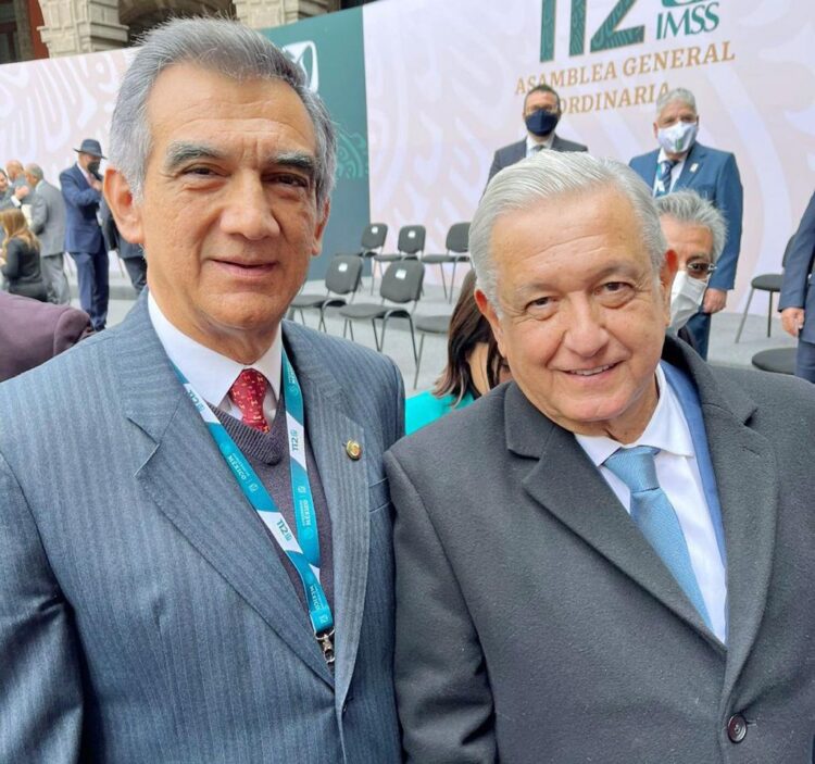 Refrenda AVA compromiso de trabajar para mejorar la salud 