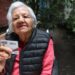 Bienestar entrega tarjetas a Adultos Mayores