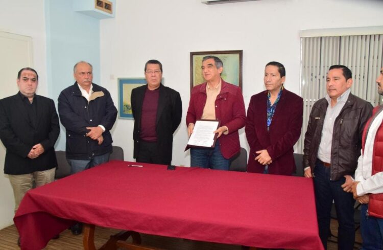 Ex dirigentes del PRD rechazan alianza PRIAN por haber elegido al Truko Verástegui