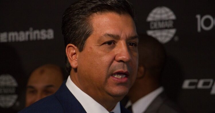 Cabeza de Vaca solicita amparo “buscador” en Texas; quiere saber de qué se le acusa