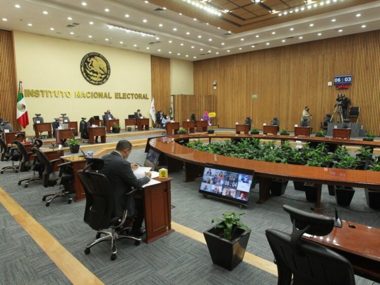Usa el INE 78 mil mdp en servicios personales en 9 años