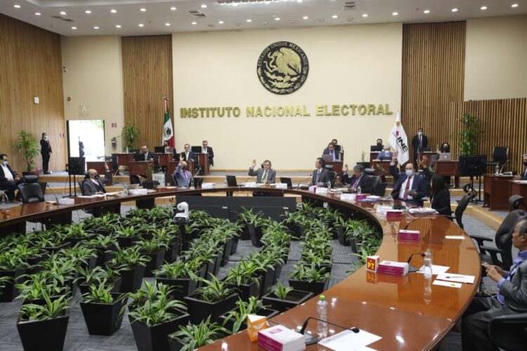 Sanciona INE a partidos con 673 millones de pesos