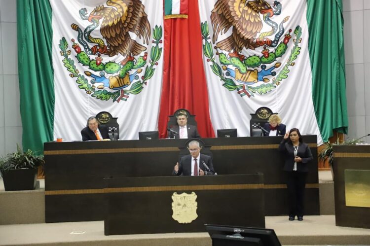 Con mensaje religioso y como rockstar termina la comparecencia de Salud de Tamaulipas