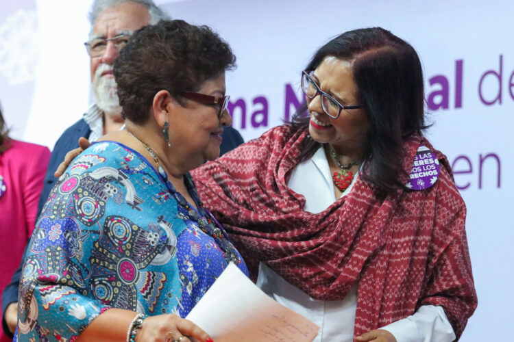 Formalizan Sistema Nacional de Servicios de Atención para las Mujeres en situación de Violencia