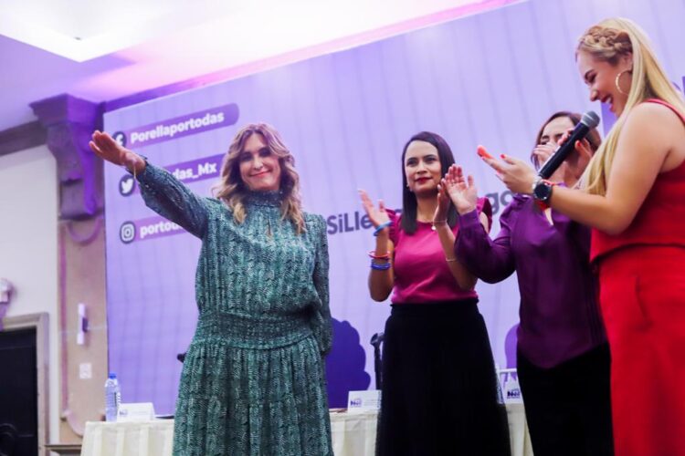 Rindió protesta Maki Ortiz como Coordinadora Estatal del movimiento Por Ella Por Todas