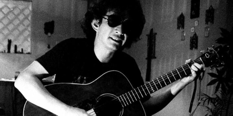 Retrato del tampiqueño Rockdrigo González. Foto tomada de internet