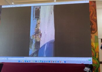 Denuncia Comapa Victoria a vecino que manipulaba válvulas de agua. Foto tomada de video