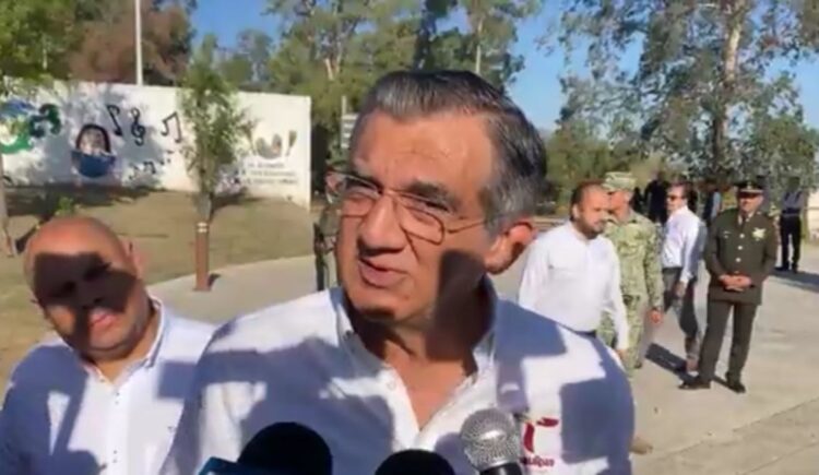 Américo Villarreal Anaya, gobernador de Tamaulipas anuncia próxima reunión con Conagua para tratar problemas de Tamaulipas posterior a los honores a la bandera.