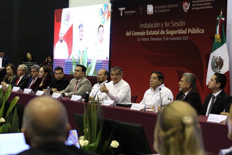 Instalan primer Consejo Estatal de Seguridad con los 43 municipios
