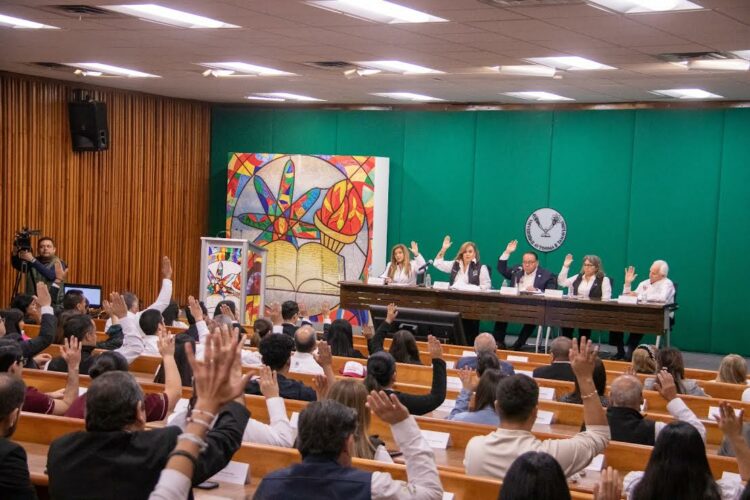 Van 2 candidatos por la rectoría de la UAT