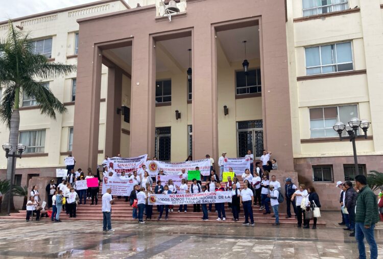 Piden ‘piso parejo’ trabajadores sindicalizados de salud para asignación de plazas
