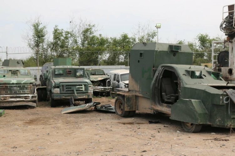 Destruyen 42 vehículos monstruo en Tamaulipas