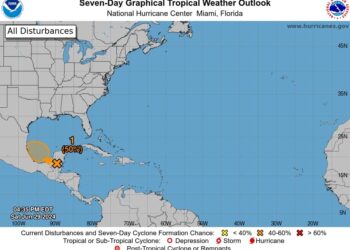 Protección Civil Tamaulipas monitorea el disturbio tropical con potencial ciclón tropical ubicado al sur del golfo de México.