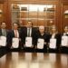 Entrega gobernador Fiat de notarios públicos