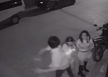 Dan de alta del IMSS a Melanie tras cirugía exitosa. Foto tomada de video