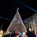 Encienden pino navideño en el Museo Tamux