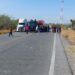 Tras bloqueo, devuelven dinero que habrían robado militares a vendedores de autos en San Fernando. Foto de web