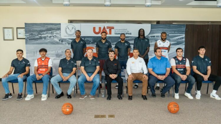 Presenta rector de la UAT al nuevo equipo varonil de Basqdesuetbol Correcaminos
