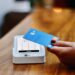 Ilegal el cobro de comisión al pagar con tarjeta: Profeco. Foto de Unsplash