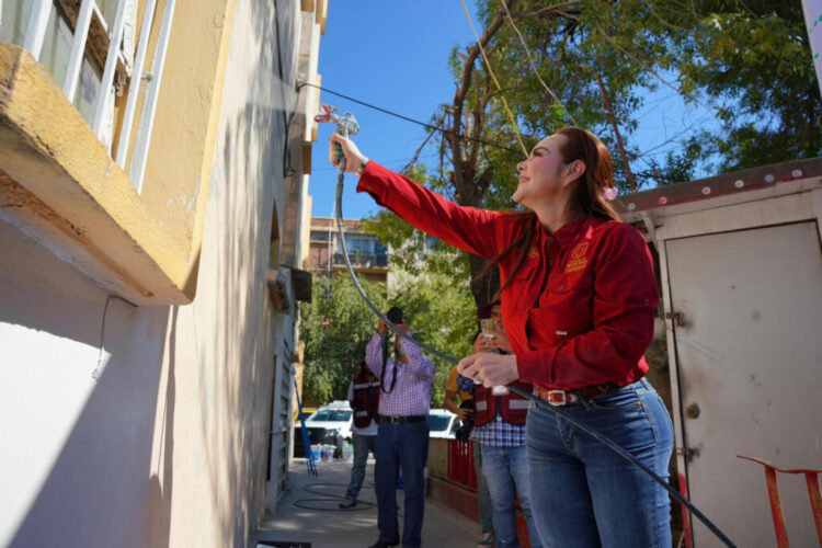 Lanza alcaldesa Carmen Lilia Canturosas programa ‘Pinta tu fachada’ para transformar entornos y embellece Nuevo Laredo