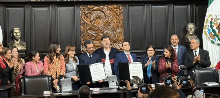 Lozano en designación como nuevo Embajador de México en Italia. Foto: X de Genaro Lozano