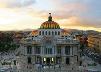 EE.UU. marca 30 estados de México en alerta de seguridad. Foto de David Carballar para Unsplash