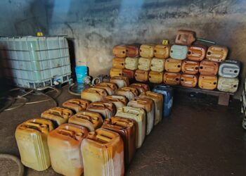 Decomisan más de 6 mil litros de hidrocarburo en Tamaulipas. Foto de FGR