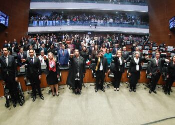 Toma de protesta 875 jueces en el Senado. Foto de X Senado