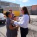 Supervisa Carmen Lilia trabajos de reparación en viviendas dañadas en la colonia Infonavit