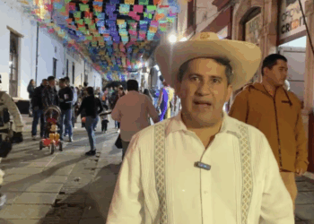 Asesinan a Carlos Manzo, alcalde de Uruapan; hay dos detenidos. Foto tomada de video