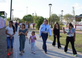 Carmen Lilia Canturosas invita a inauguración de la “Plaza de la Mujer”