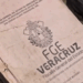 Cientos de expedientes de la Fiscalía de Veracruz, secados al sol tras inundaciones. Foto tomada de video