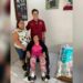 Humberto Prieto Herrera atiende peticiones de la población en Reynosa. Foto de Cortesía