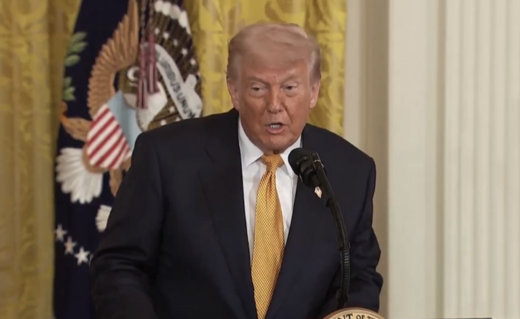 "Si México no hace su trabajo, nosotros lo haremos", amenaza Trump. Foto tomada de video