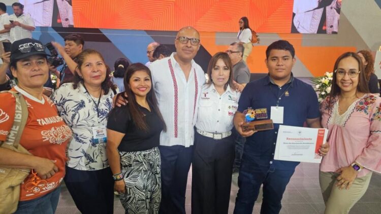 Destaca estudiante del ITACE al obtener el tercer lugar nacional en el Festival Académico 2026