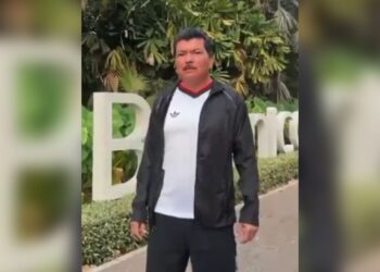 Marco Antonio Almanza, exdirector de polícía de Sinaloa, confirma que sigue en Culiacán. Foto tomada de video