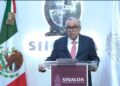 Pide licencia Rubén Rocha