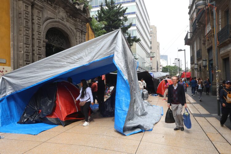 Hay grupos que nos quieren provocar: Sheinbaum sobre protestas de la CNTE. Foto de Cuartoscuro