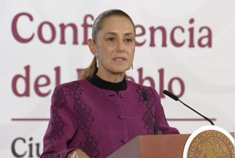 ¿Qué caso tiene que marchen al estadio?: Sheinbaum cuestiona protestas de la CNTE. Foto tomada de video