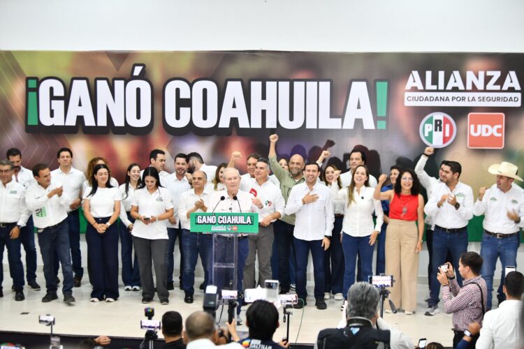 Entre irregularidades y señalamientos de compra de voto, el PRI arrasa en elección de distritos de Coahuila. Foto de Eugenia Cabriales