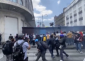 Hubo mucha provocación en movilización de la CNTE, Sheinbaum. Foto tomada de video de Axel Hernández