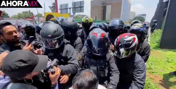 Madres buscadoras denuncian agresión policial previo al partido México Ecuador