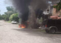 Incendian taxis en Apatzingán por cobro de piso | Foto Andres Resillas Mejía